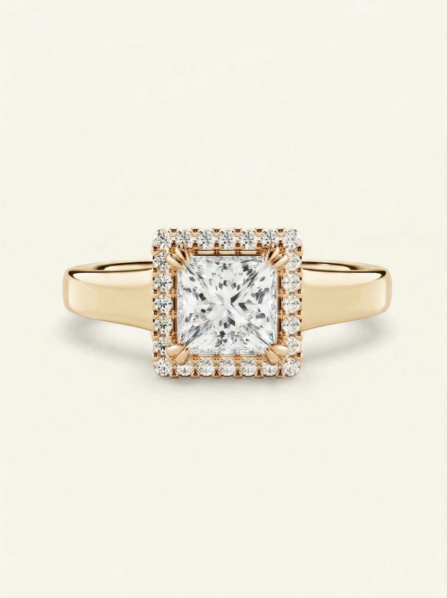 elegantiškas princess cut žiedas