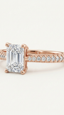 Emerald cut solitaire žiedas su laboratoriniu briliantu