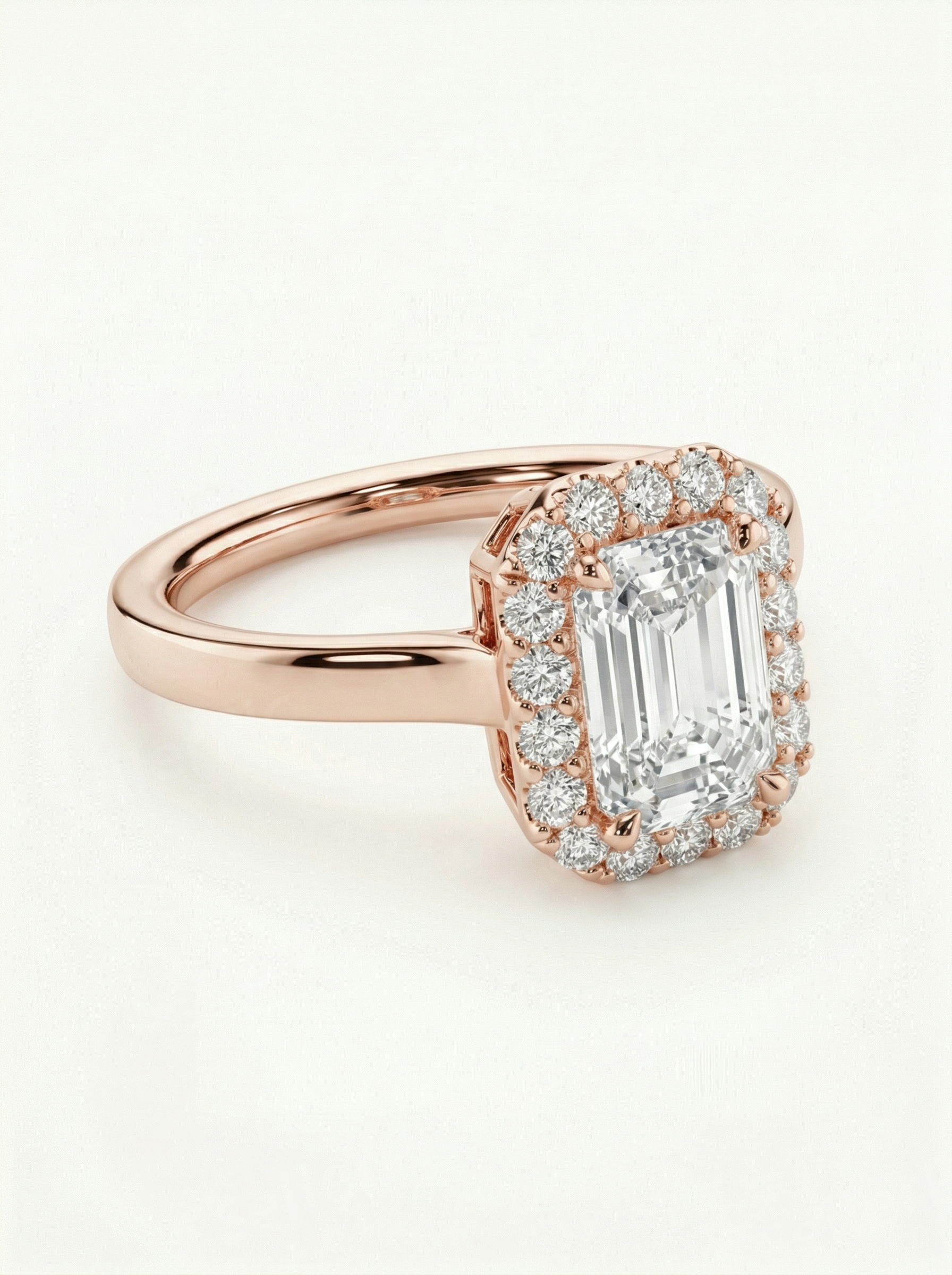 Rausvo aukso emerald cut halo žiedas su laboratoriniu deimantu