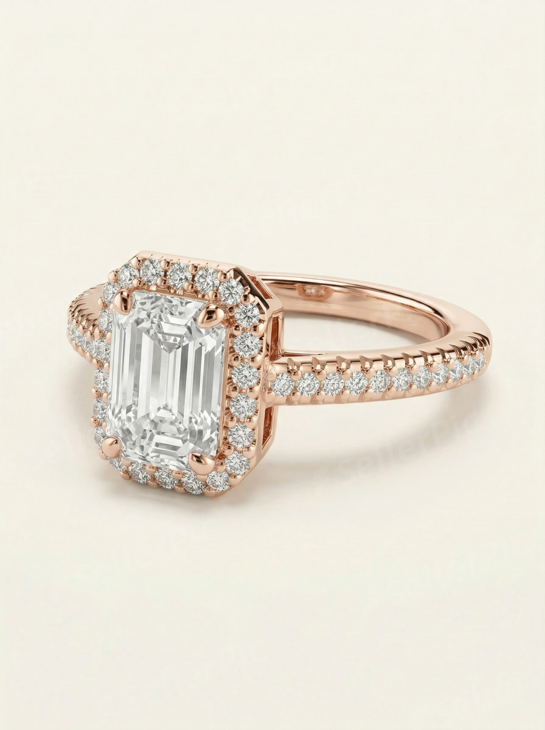 Emerald cut laboratorinio brilianto žiedas iš 585 prabos aukso