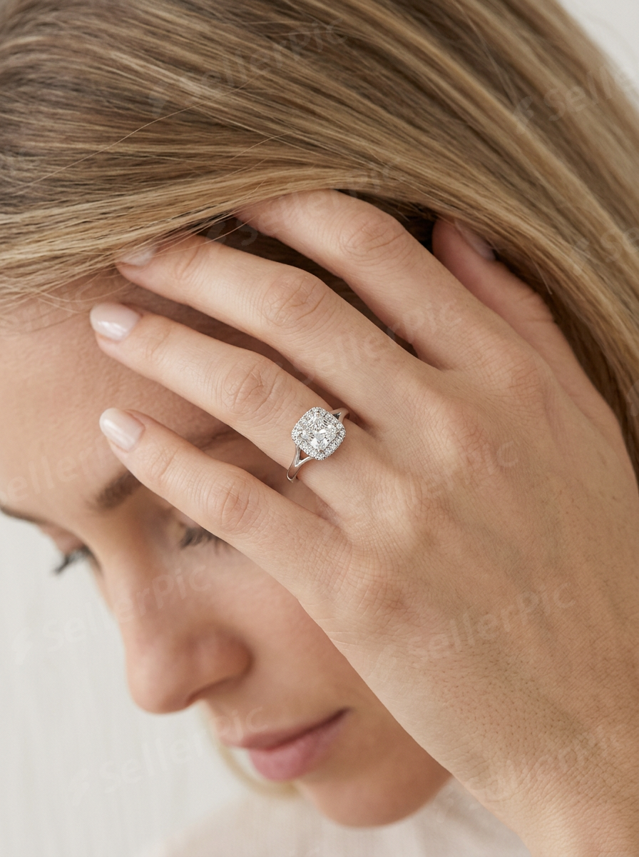 elegantiskas asscher slifavimo ziedas su briliantais